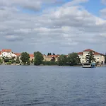 Martha - Ferienhaus, 3 Schlafzimmer, 2 Bis 6 Personen, S-bahn Nach Berlin, Strausseenaehe, Ruhige Lage