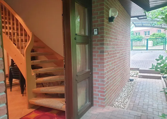 Lejlighed Martha - Ferienhaus, 3 Schlafzimmer, 2 Bis 6 Personen, S-bahn Nach Berlin, Strausseenaehe, Ruhige Lage Strausberg