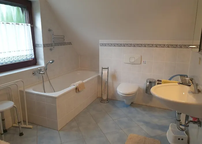 Martha - Ferienhaus, 3 Schlafzimmer, 2 Bis 6 Personen, S-bahn Nach Berlin, Strausseenaehe, Ruhige Lage Lejlighed