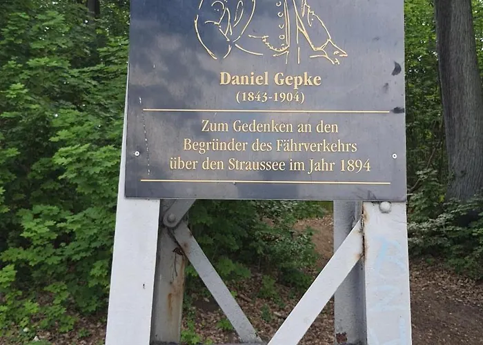 Martha - Ferienhaus, 3 Schlafzimmer, 2 Bis 6 Personen, S-bahn Nach Berlin, Strausseenaehe, Ruhige Lage * Strausberg