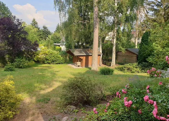 Martha - Ferienhaus, 3 Schlafzimmer, 2 Bis 6 Personen, S-bahn Nach Berlin, Strausseenaehe, Ruhige Lage Strausberg